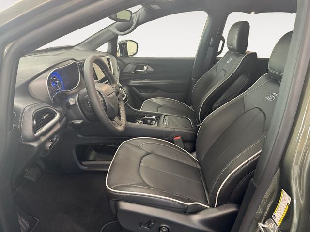 2027 Chrysler Pacifica PACIFICA LIMITED AWD