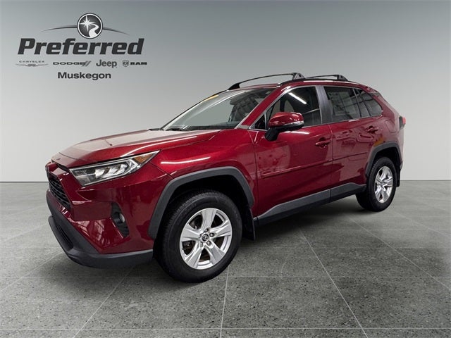 2020 Toyota RAV4 XLE