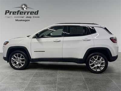 2022 Jeep Compass Latitude Lux 4x4