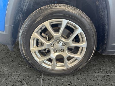 2023 Jeep Compass Latitude Lux FWD