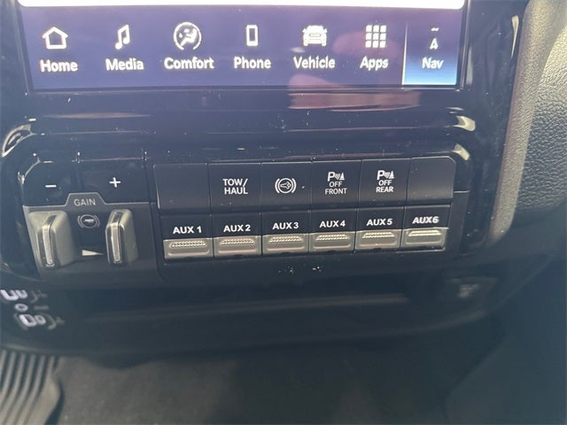 2026 RAM Ram 2500 RAM 2500 BLACK EXPRESS CREW CAB 4X4 6'4' BOX