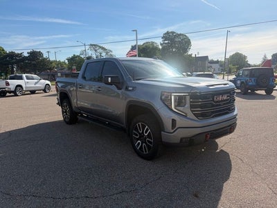 2023 GMC Sierra 1500 4WD Crew Cab Short Box AT4