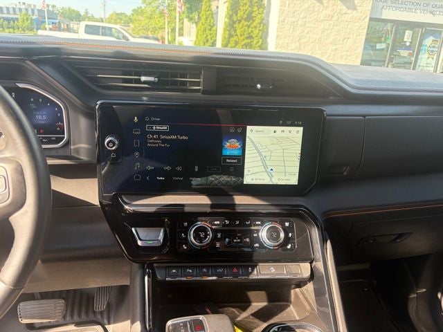 2023 GMC Sierra 1500 4WD Crew Cab Short Box AT4