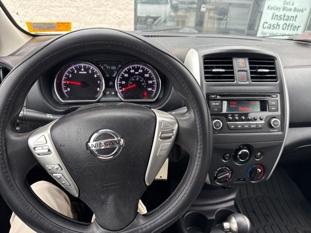 2015 Nissan Versa 1.6 SV
