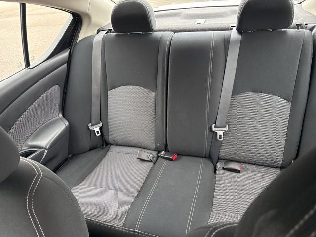 2015 Nissan Versa 1.6 SV