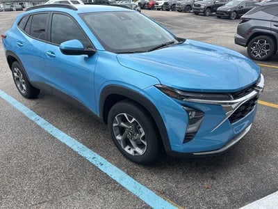 2025 Chevrolet Trax FWD LT