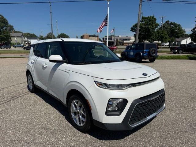 2020 Kia Soul 2.0L S IVT's photo