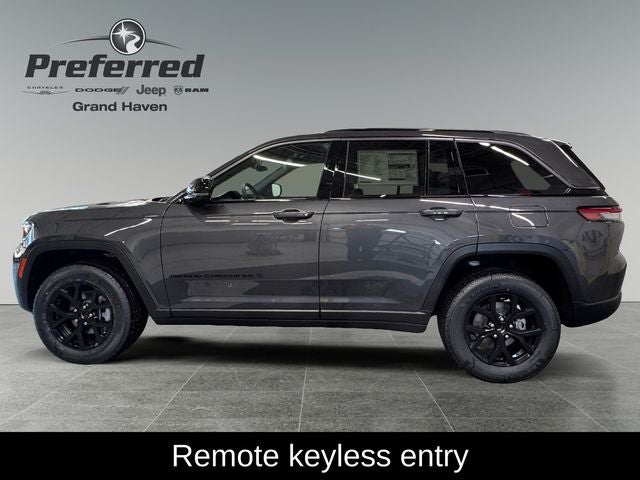 2026 Jeep Grand Cherokee Laredo
