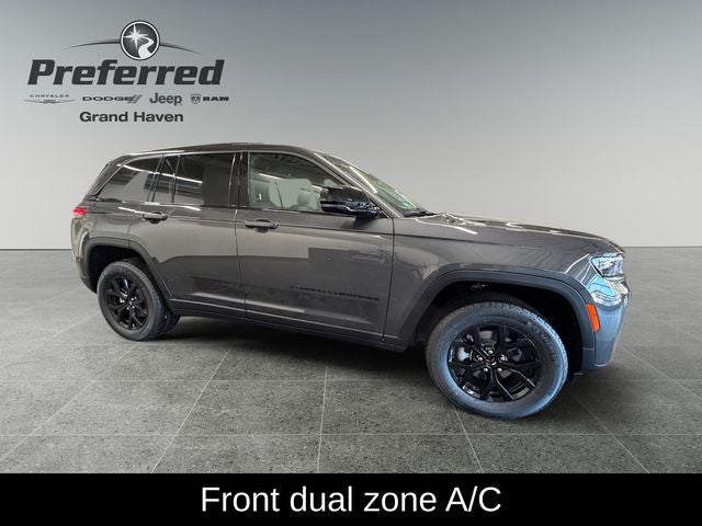 2026 Jeep Grand Cherokee Laredo