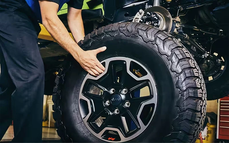 Jeep Technician Accessories Installation